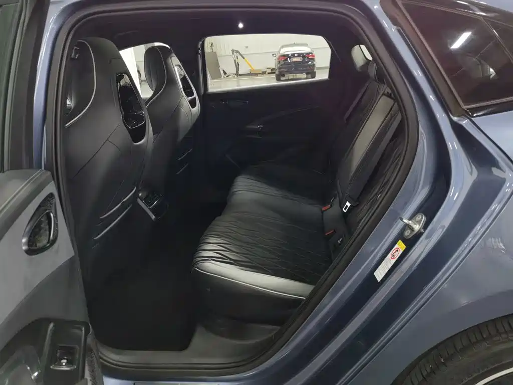 BYD Seal — миниатюра 15