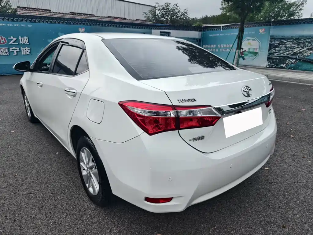 Toyota Corolla — миниатюра 12