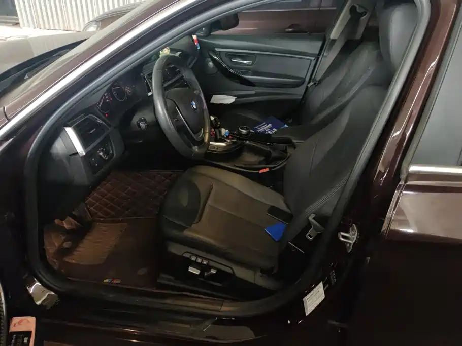 BMW 3 Series — миниатюра 9