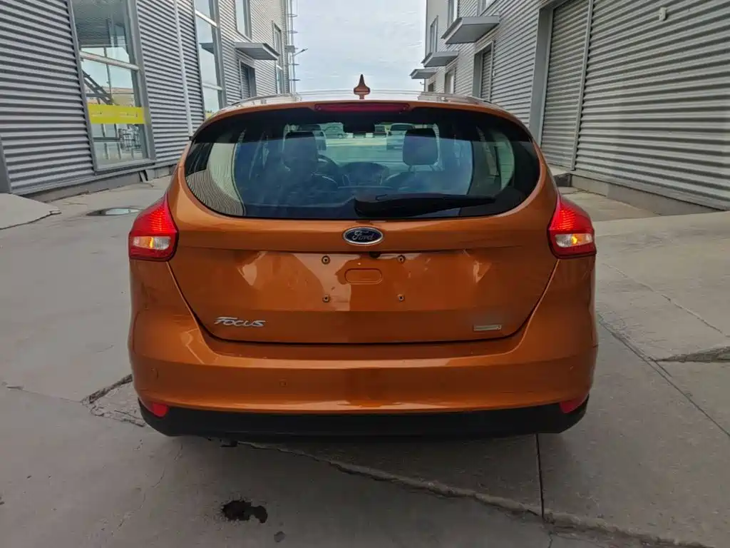 Ford Focus — миниатюра 6