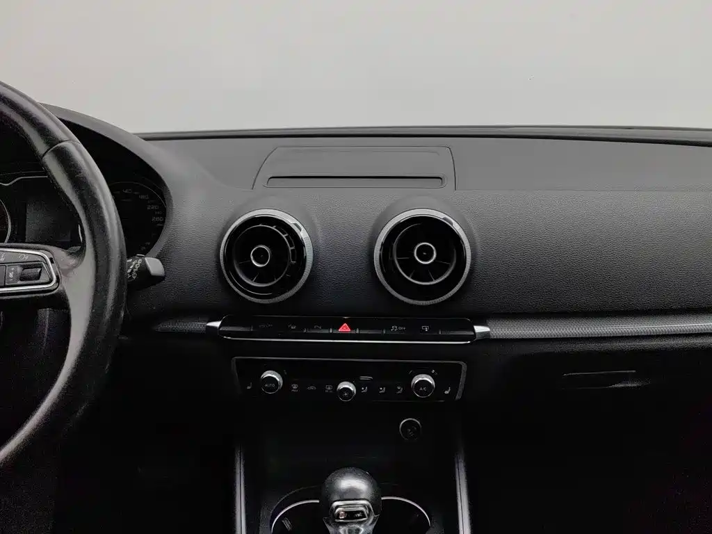 Audi A3 — миниатюра 12