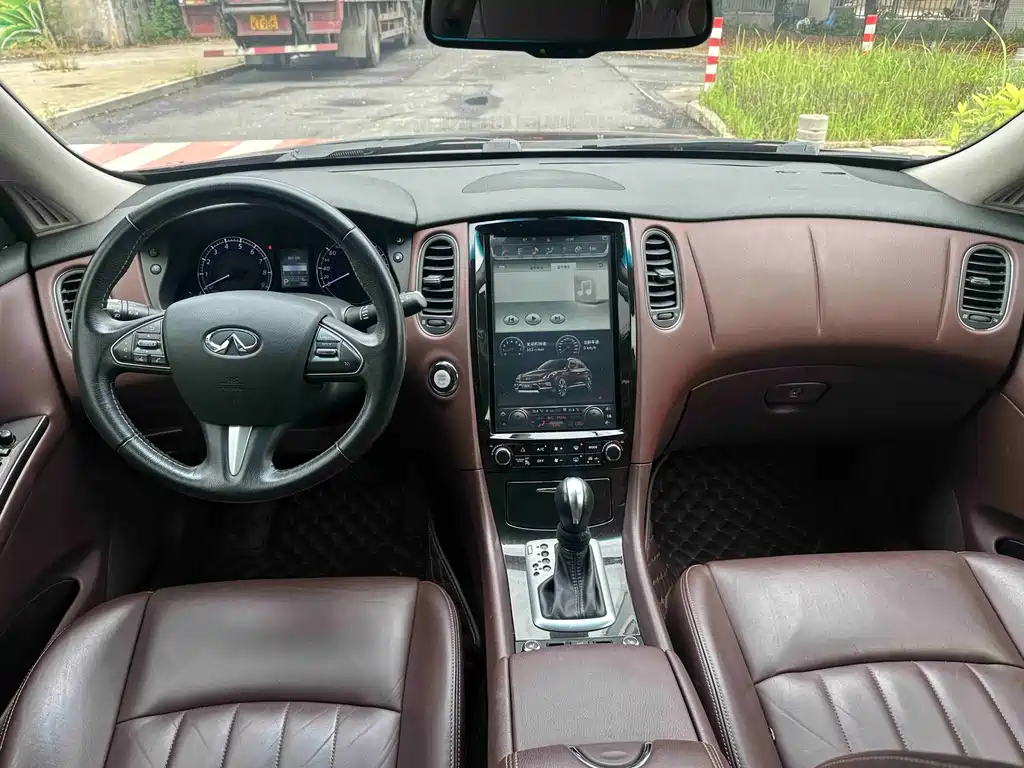Infiniti QX50 — миниатюра 10