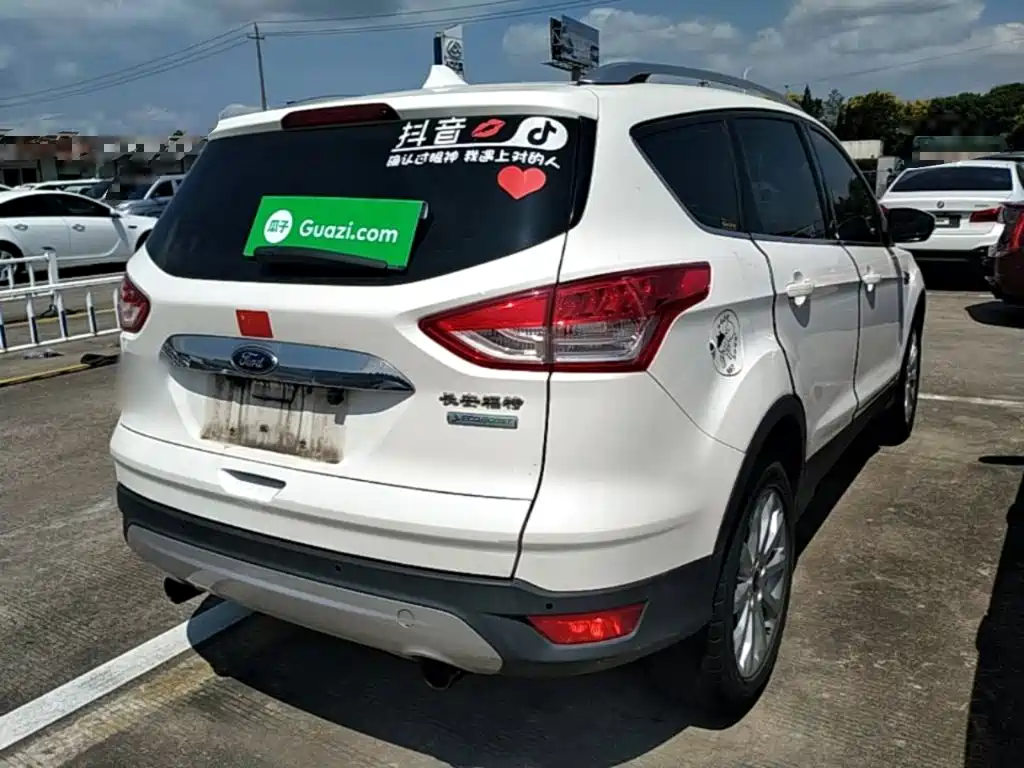 Ford Kuga — миниатюра 7