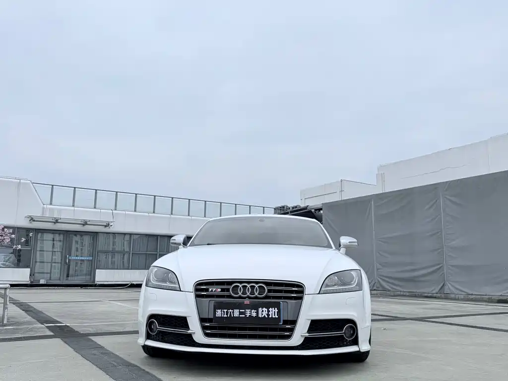 Audi TTS 2011 TTS Coupe 2.0TFSI quattro
