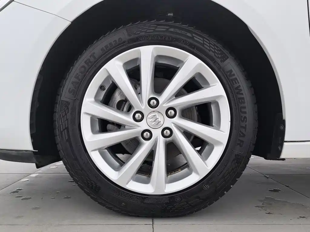 Buick Verano — миниатюра 17
