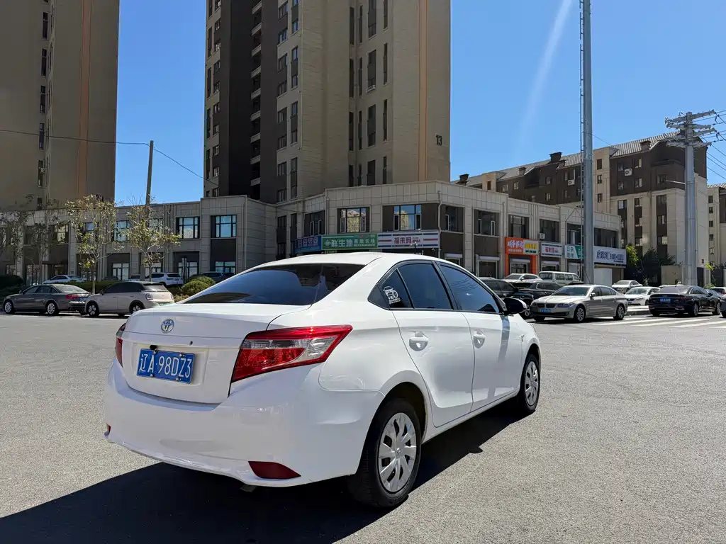 Toyota Vios — миниатюра 5