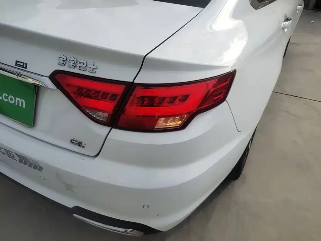 Geely Emgrand GL — миниатюра 8