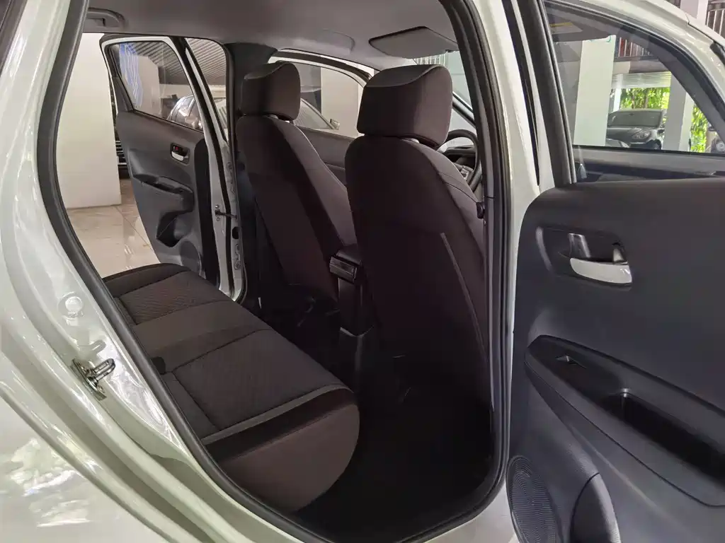 Honda Fit — миниатюра 15