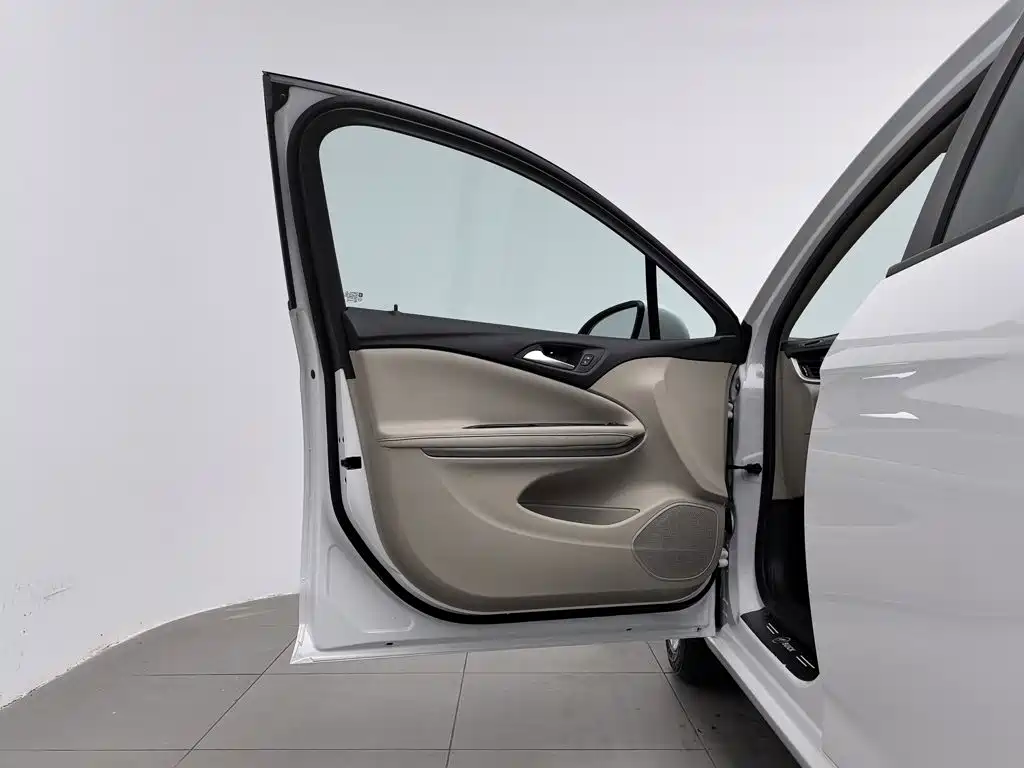 Buick Verano — миниатюра 8