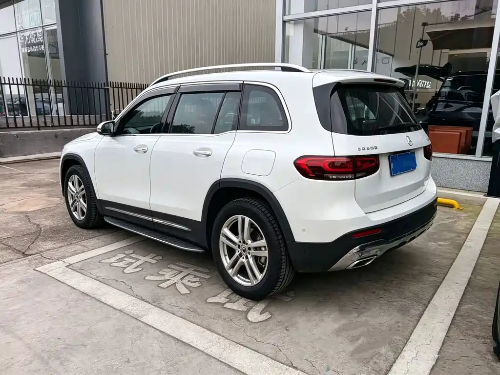 Mercedes-Benz GLB — миниатюра 5