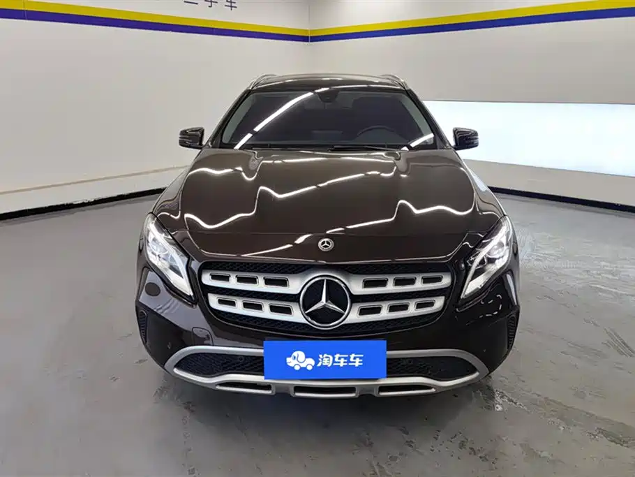 Mercedes-Benz GLA 2018 GLA 200 Fashion