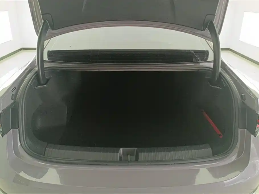 Volkswagen Passat 2025 Pro 380TSI