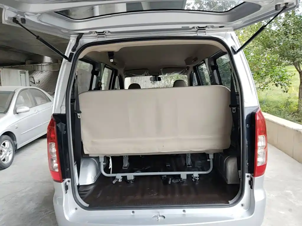 Wuling Hongguang V — миниатюра 19