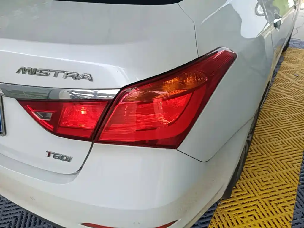 Hyundai Mistra — миниатюра 8