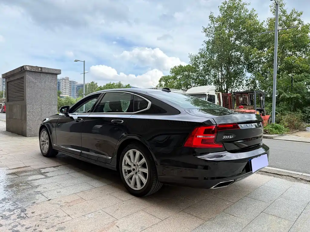 Volvo S90 2020 T5 Luxury