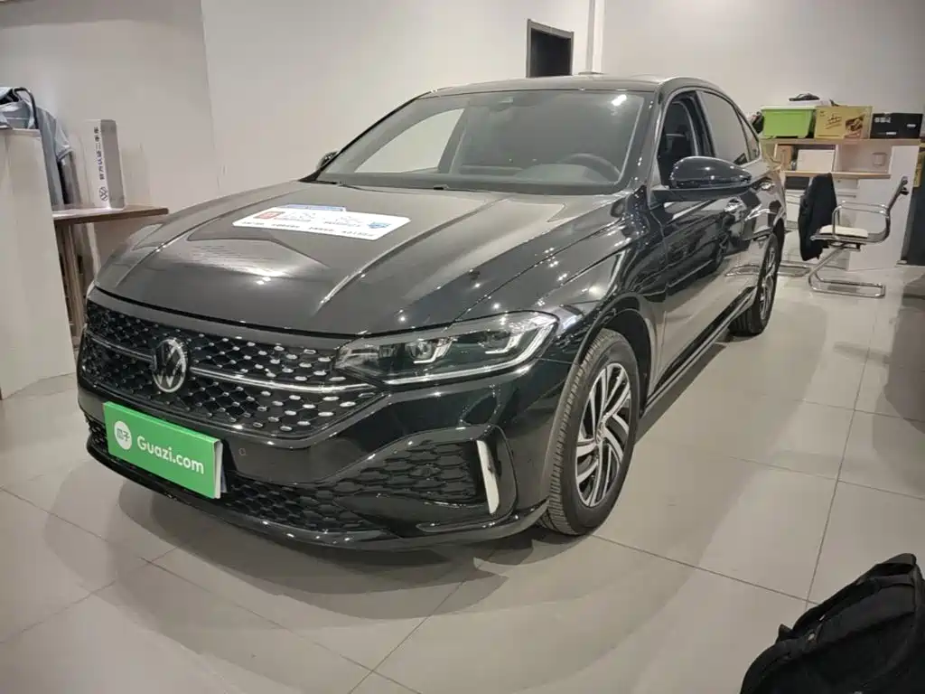 Volkswagen Lavida — миниатюра 2