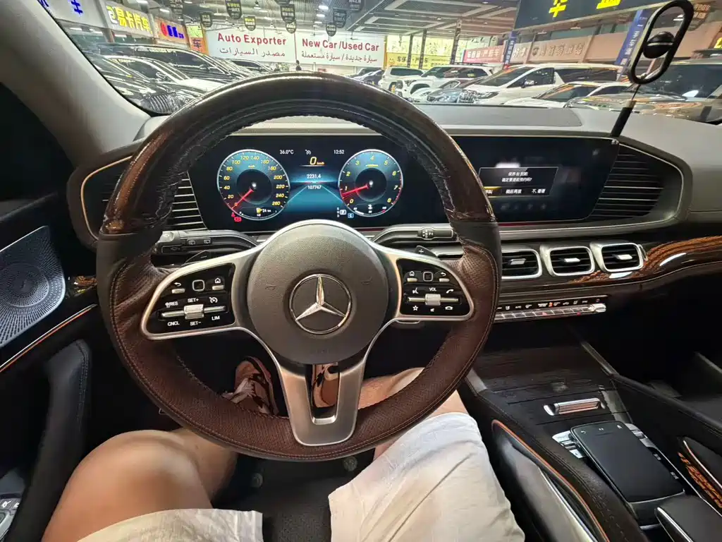 Mercedes-Benz GLE (Import) — миниатюра 11