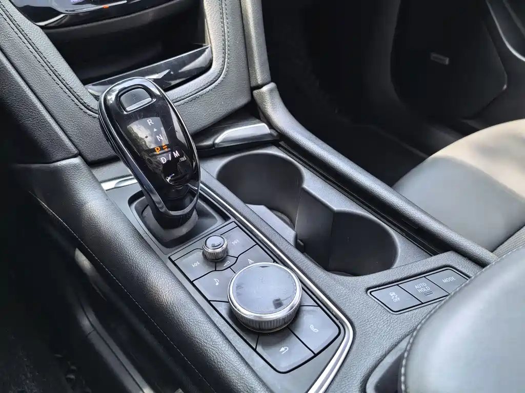 Cadillac XT6 — миниатюра 18