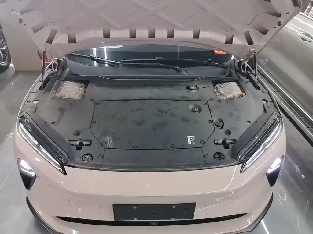 NIO ET5T — миниатюра 20