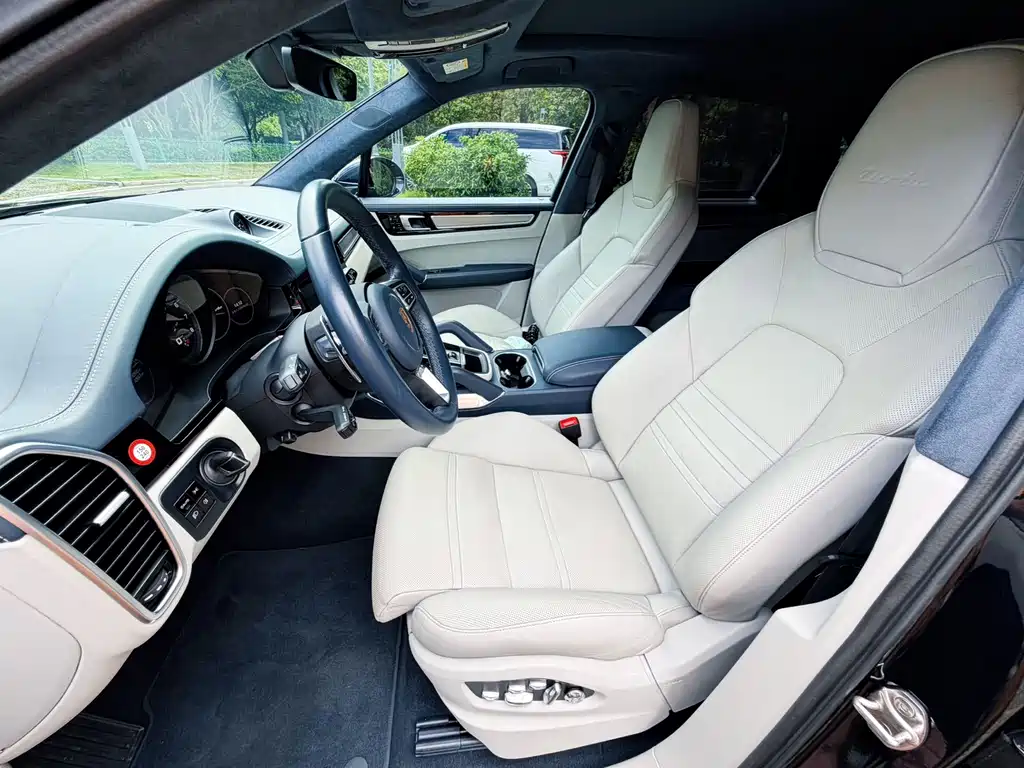 Porsche Cayenne 2020 Cayenne Turbo 4.0T