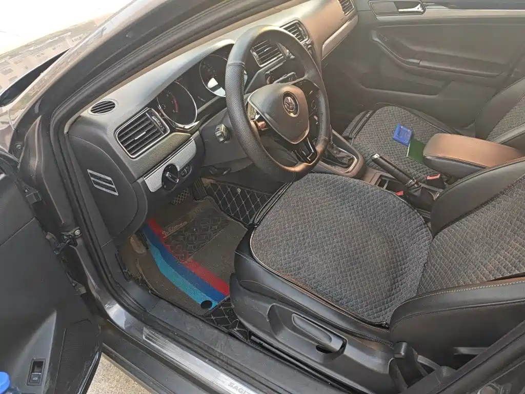 Volkswagen Sagitar — миниатюра 17