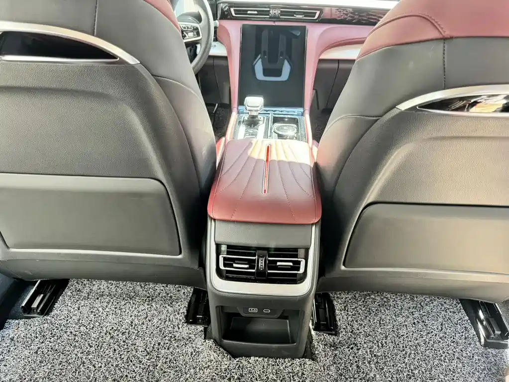 Hongqi Hongqi H5 — миниатюра 10