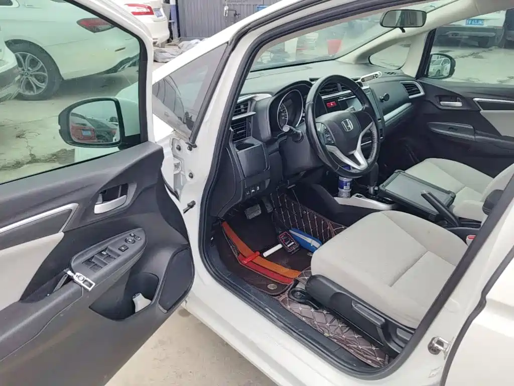 Honda Fit — миниатюра 16