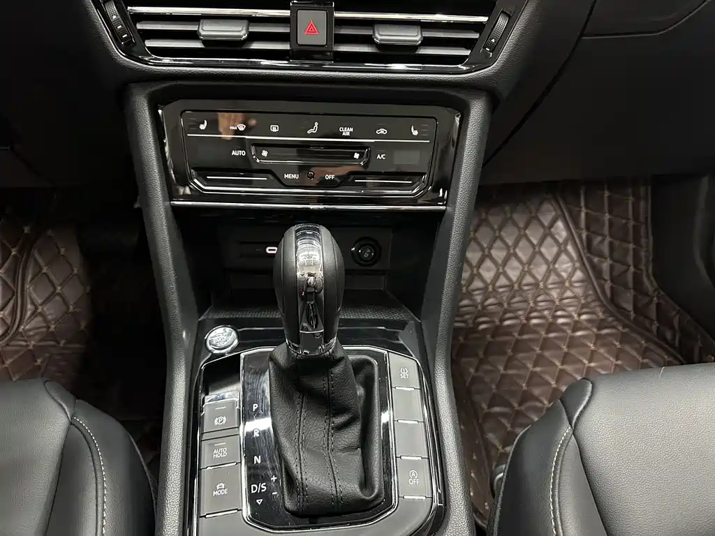 Volkswagen Tharu — миниатюра 11