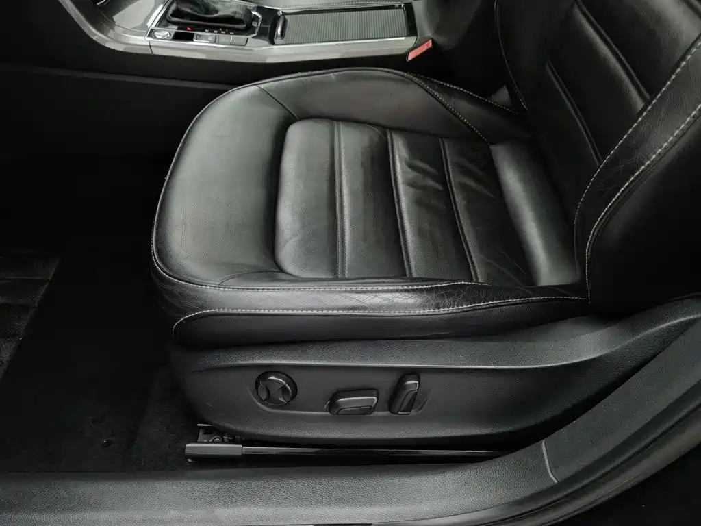 Volkswagen Passat — миниатюра 20