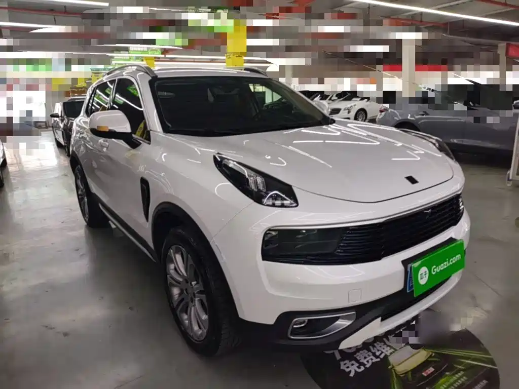 Lynk & Co 01 — миниатюра 4