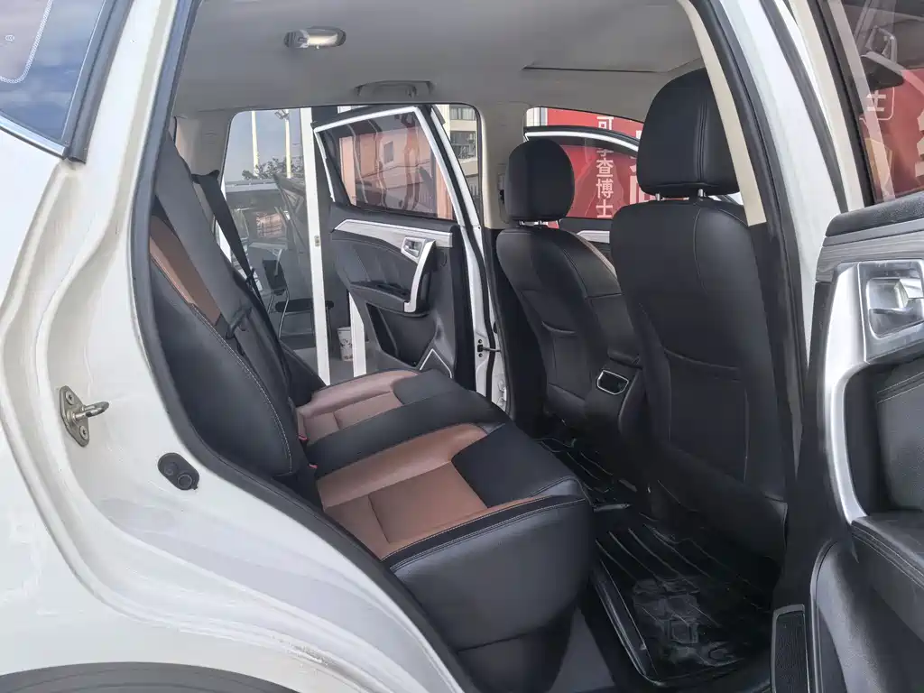 Geely Vision X6 — миниатюра 12