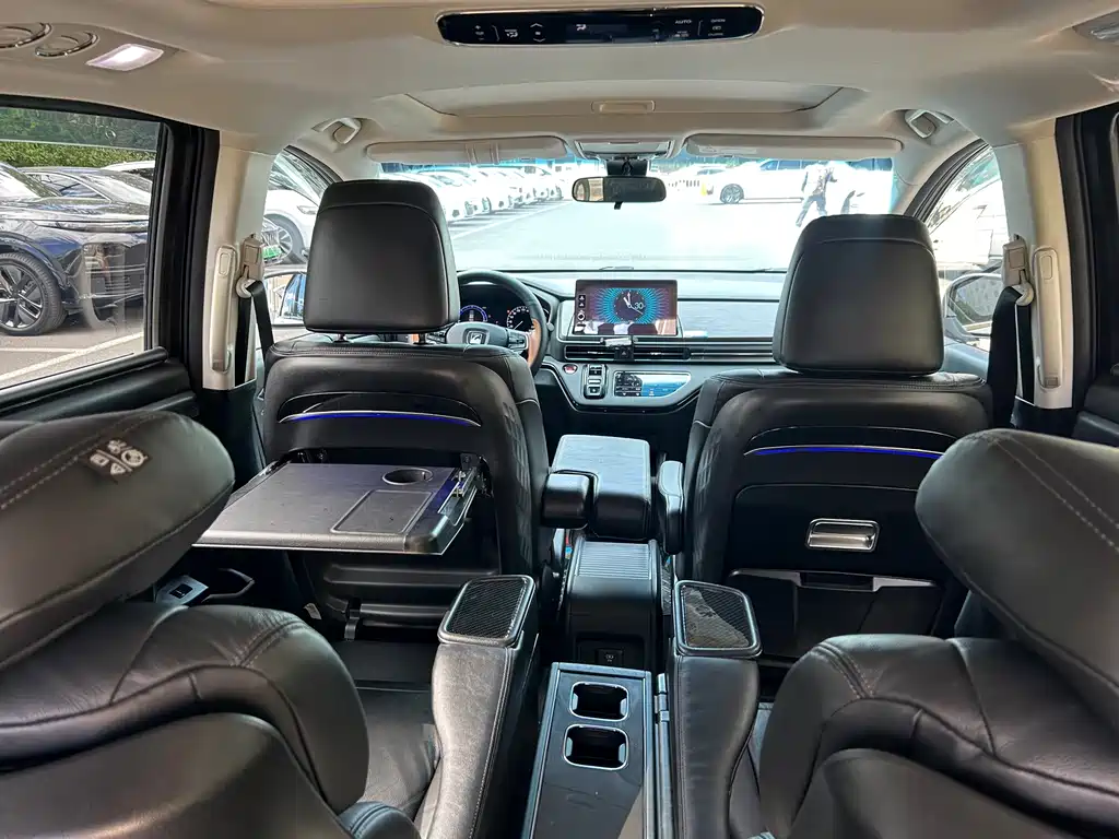 Honda Elysion — миниатюра 17