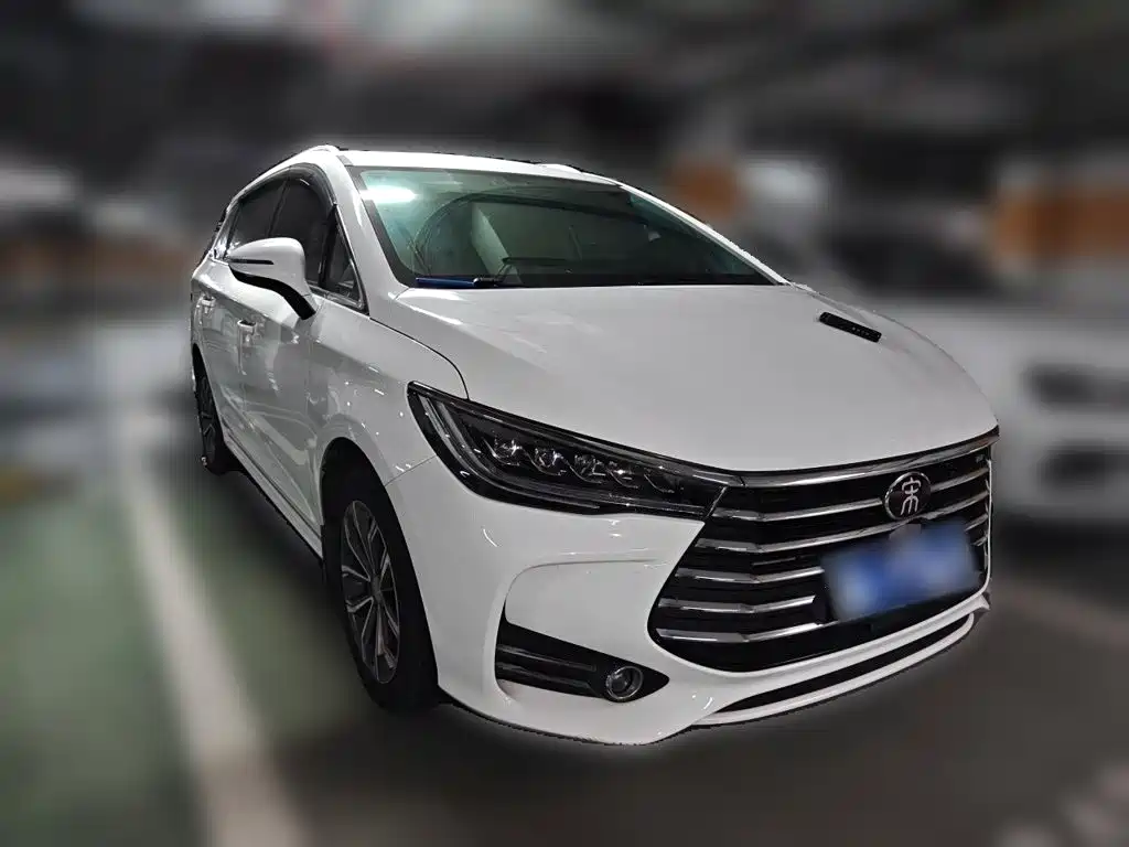 BYD MAX — миниатюра 24