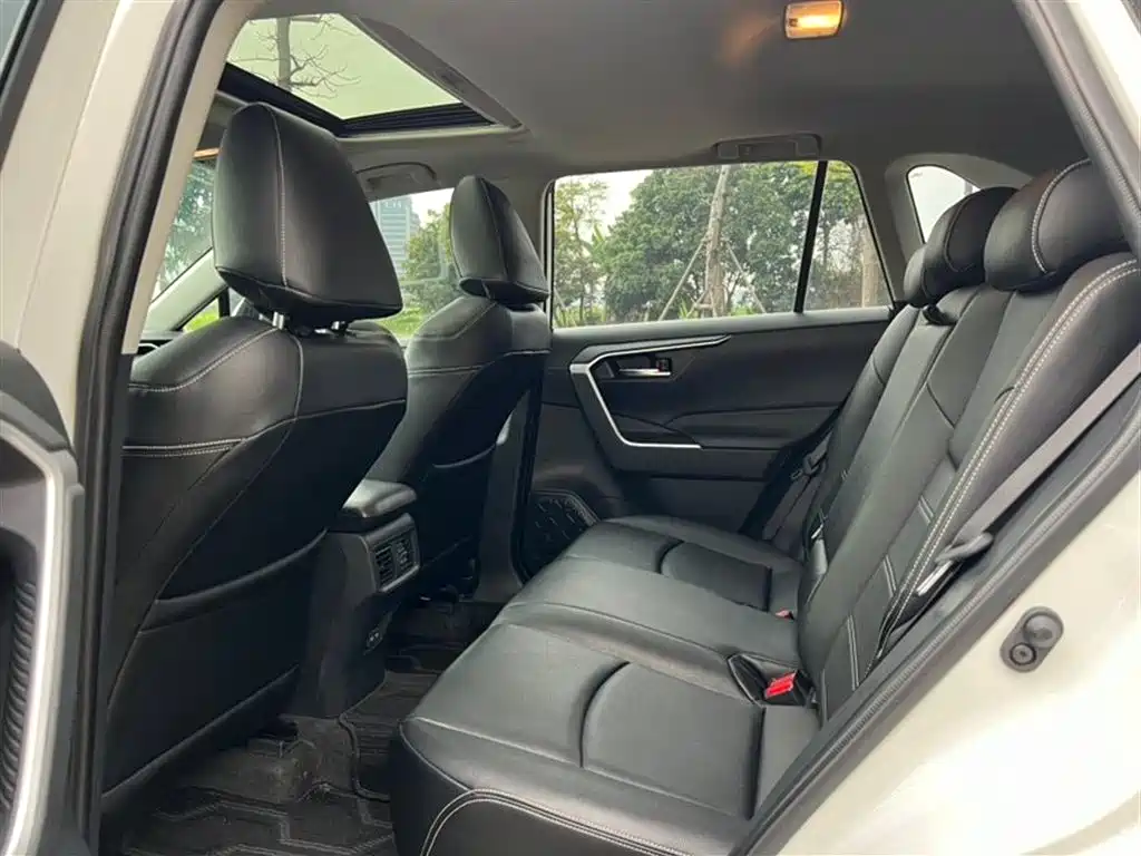 TOYOTA RAV4 RONGFANG