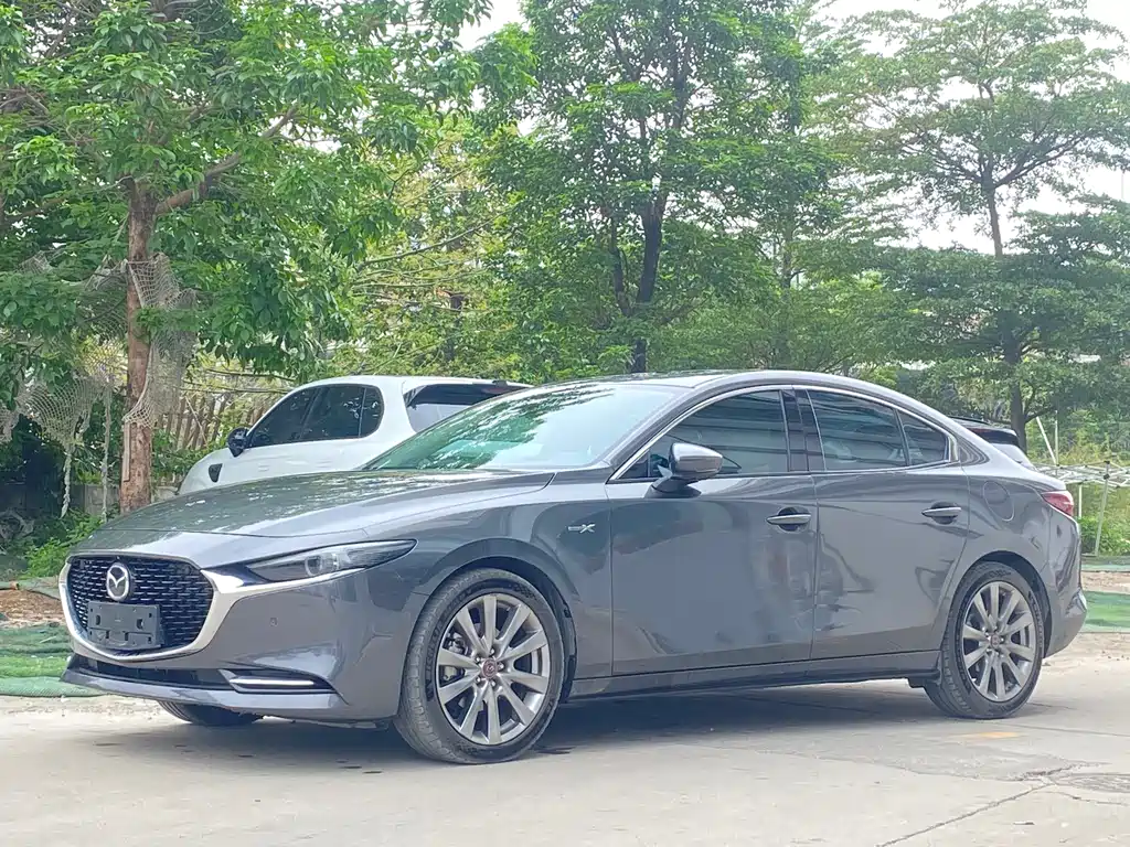 Mazda 3 Axela 2021