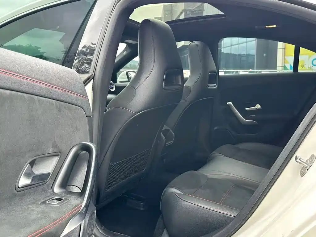 Mercedes-Benz CLA (Import) — миниатюра 5