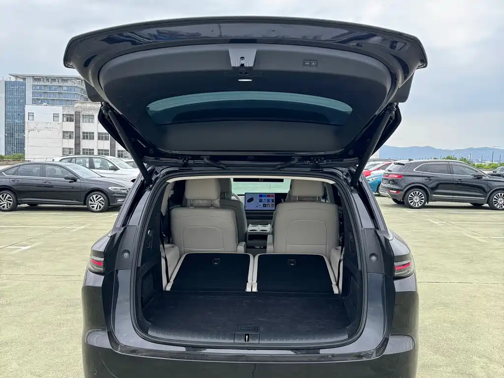 Li Auto Li i8 — миниатюра 13