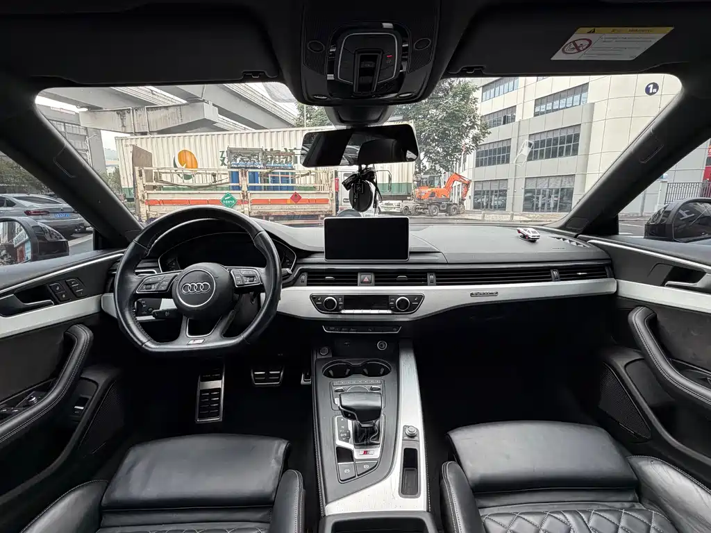 Audi S5 — миниатюра 10