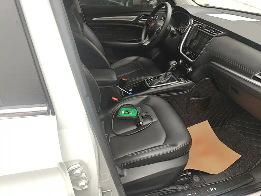 Roewe RX3 — миниатюра 25