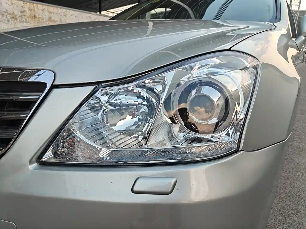 Toyota Crown — миниатюра 29