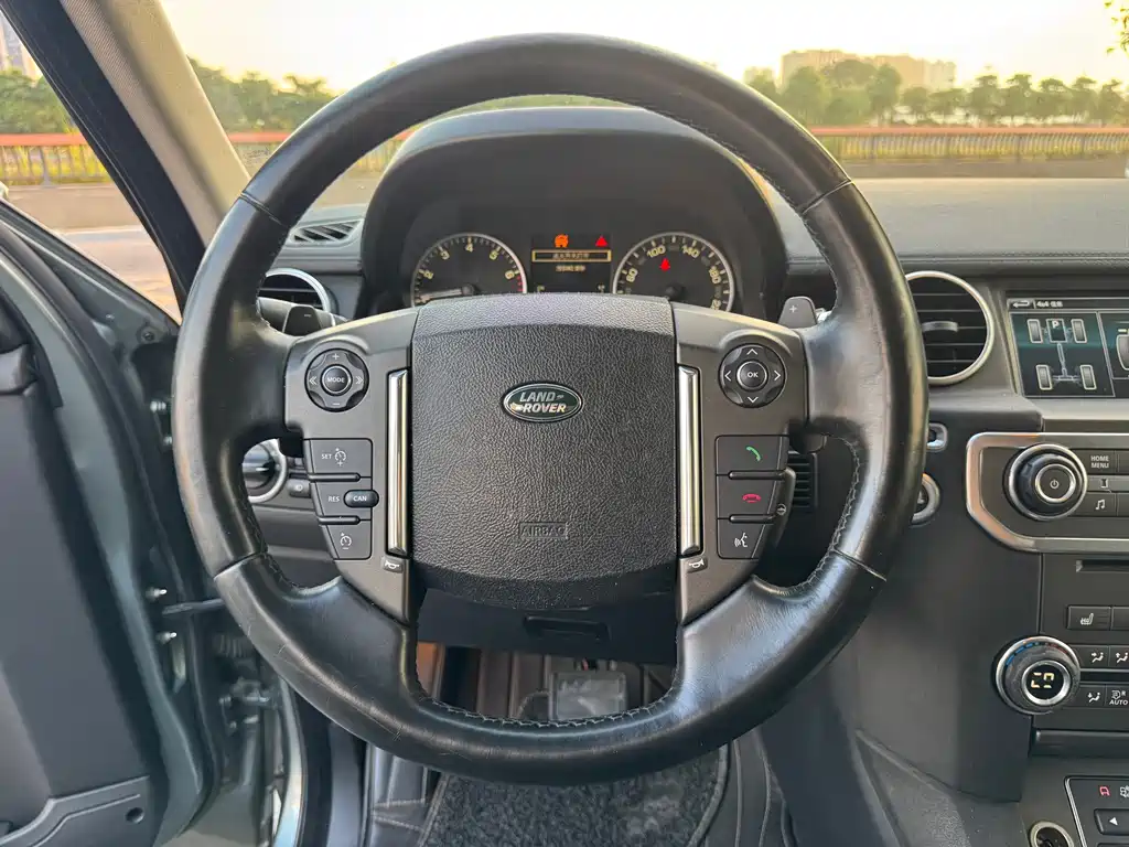 Land Rover Discovery — миниатюра 9
