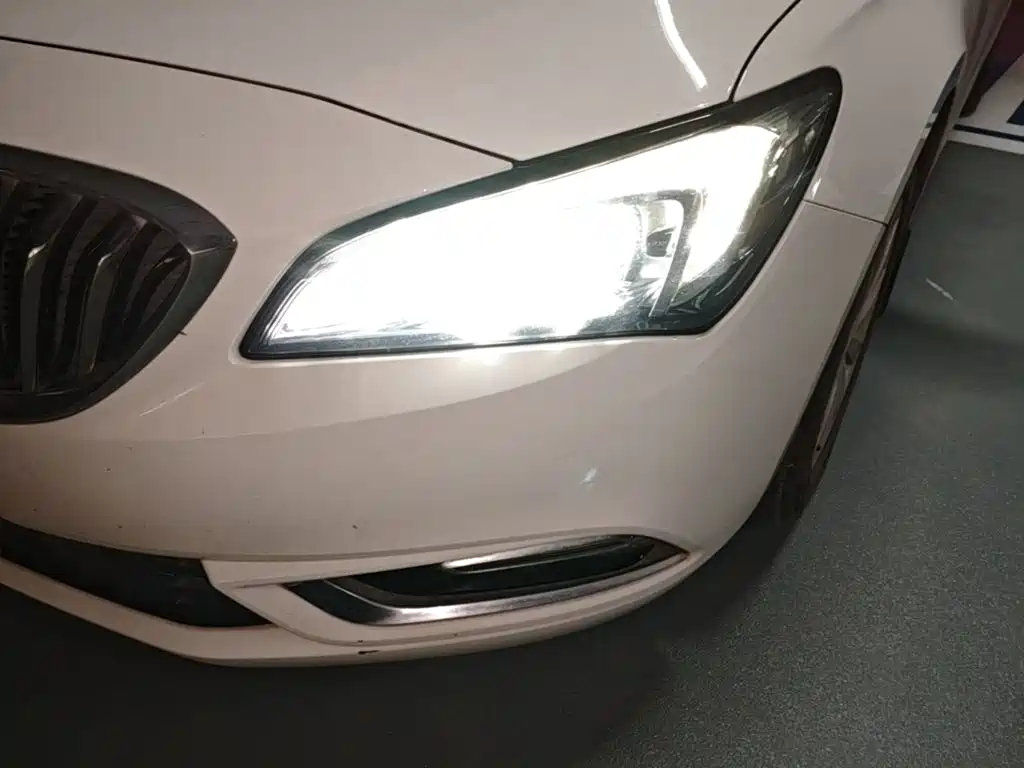 Buick Verano — миниатюра 24
