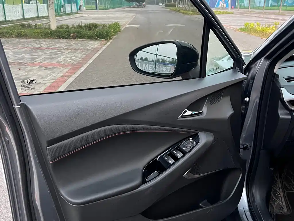 Chevrolet Volando — миниатюра 15