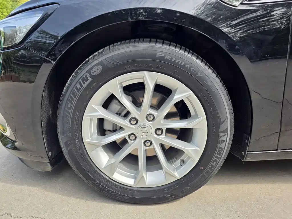 Buick LaCrosse — миниатюра 6