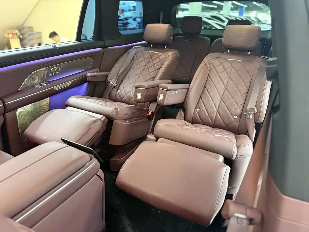 NIO ES8 2026 мест Executive