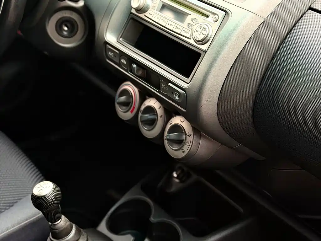 Honda Fit — миниатюра 10