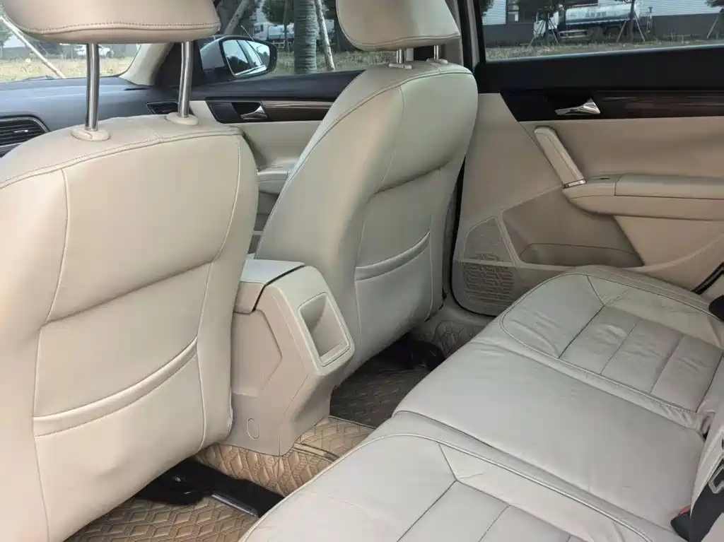 Volkswagen Lavida — миниатюра 3