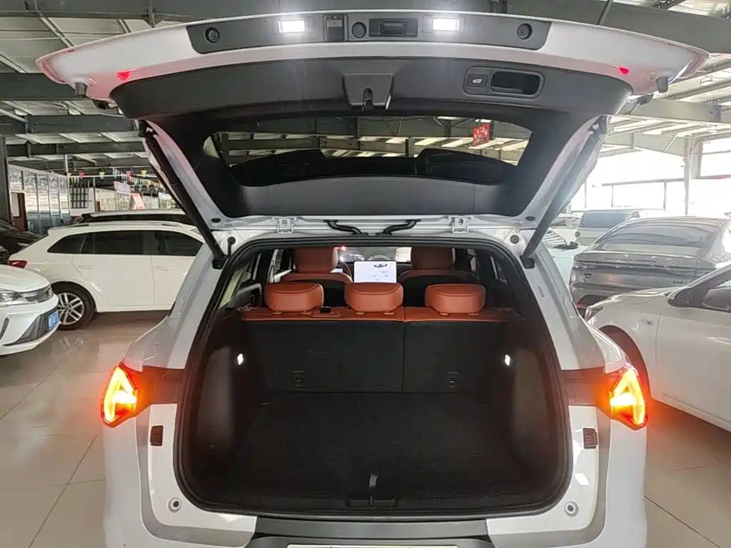Wuling Xingguang S — миниатюра 19