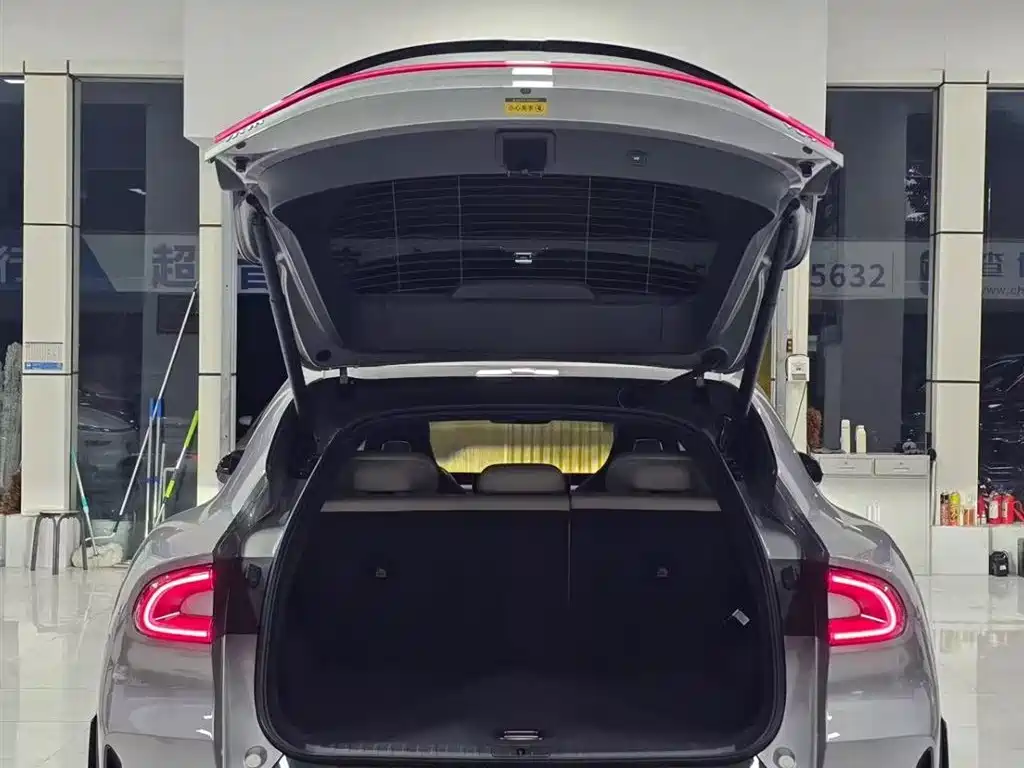 XIAOMI CAR XIAOMI YU7