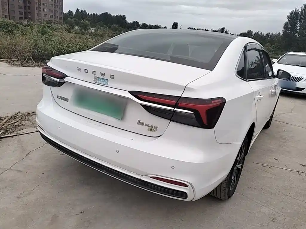 Roewe i6 MAX New Energy — миниатюра 7